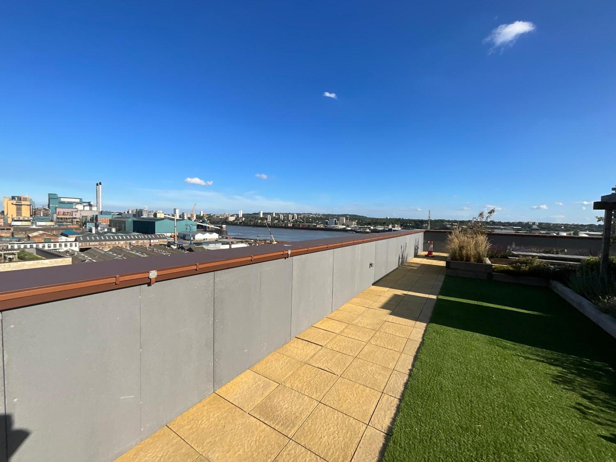 Deluxe Double Bed In Shared Apt Near Canary Wharf, City Airport & O2 Arena With Thames View Λονδίνο Εξωτερικό φωτογραφία