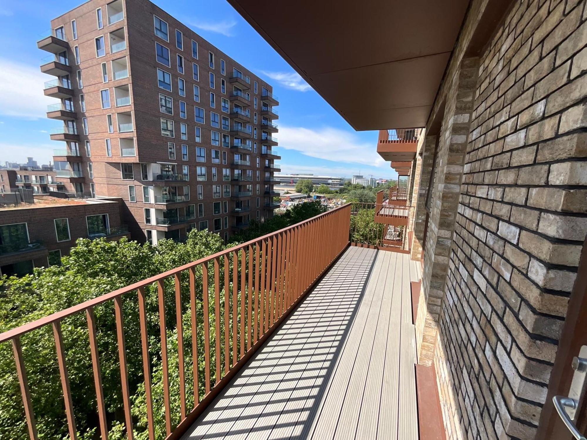 Deluxe Double Bed In Shared Apt Near Canary Wharf, City Airport & O2 Arena With Thames View Λονδίνο Εξωτερικό φωτογραφία