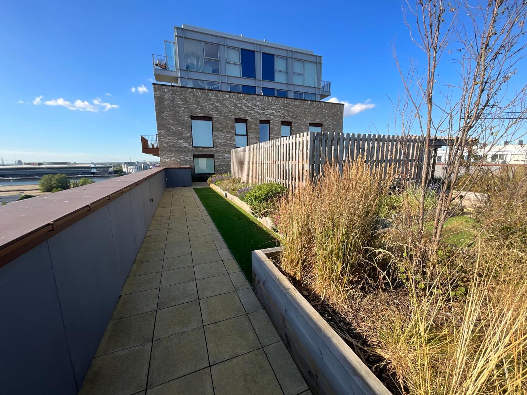 Deluxe Double Bed In Shared Apt Near Canary Wharf, City Airport & O2 Arena With Thames View Λονδίνο Εξωτερικό φωτογραφία