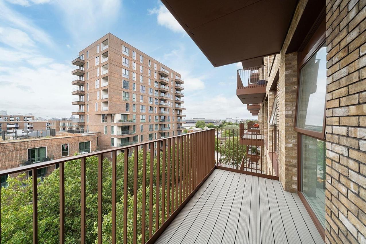 Deluxe Double Bed In Shared Apt Near Canary Wharf, City Airport & O2 Arena With Thames View Λονδίνο Εξωτερικό φωτογραφία