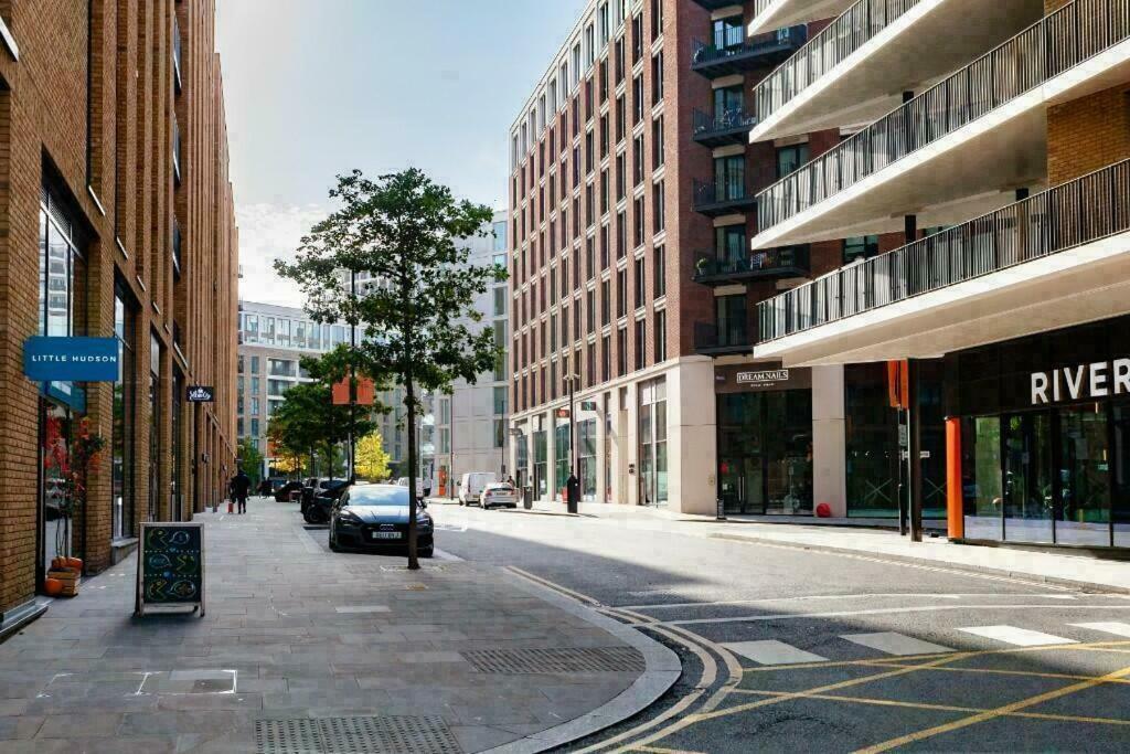 Deluxe Double Bed In Shared Apt Near Canary Wharf, City Airport & O2 Arena With Thames View Λονδίνο Εξωτερικό φωτογραφία
